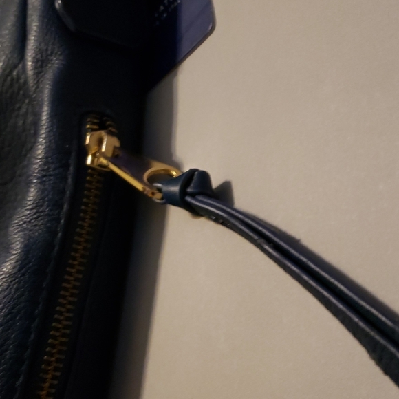 I Maletesa: Made in Italy, Genuine Leather Tote, Navy 👜 - Picture 4 of 11